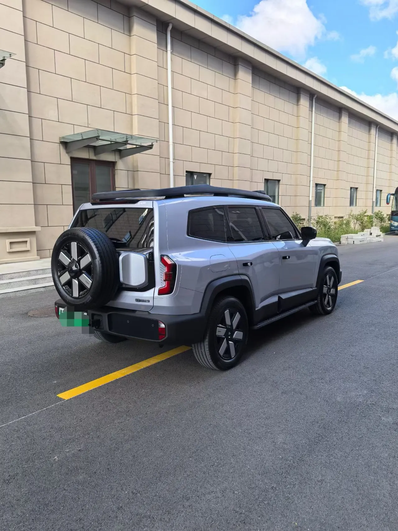 ChangAn Deepal 2024 G318 four-wheel drive air suspension version of automatic gear 5