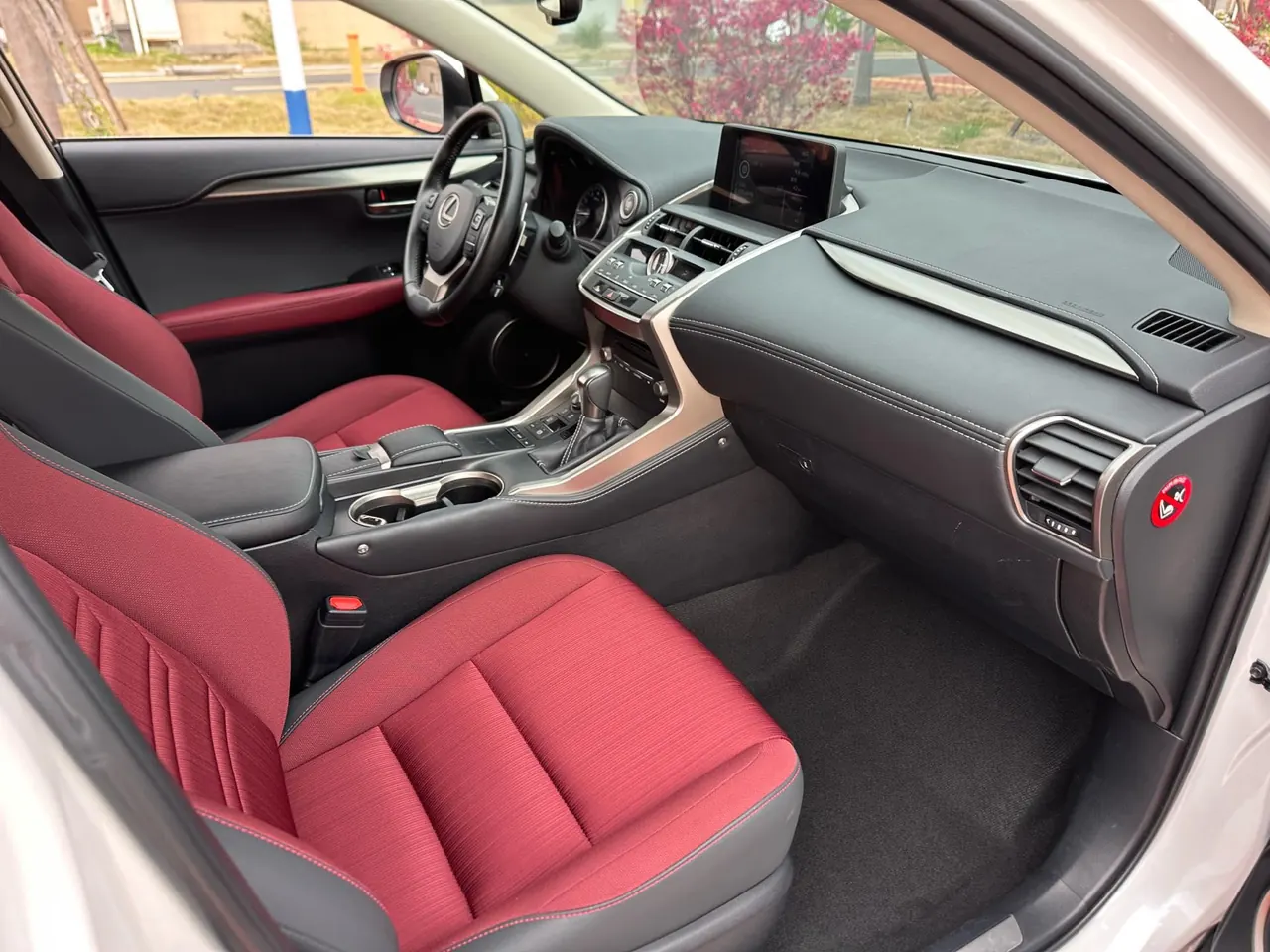 Lexus NX (Imported) 2020 NX200 2.0 Stepless Front Edition Automatic Gear 8