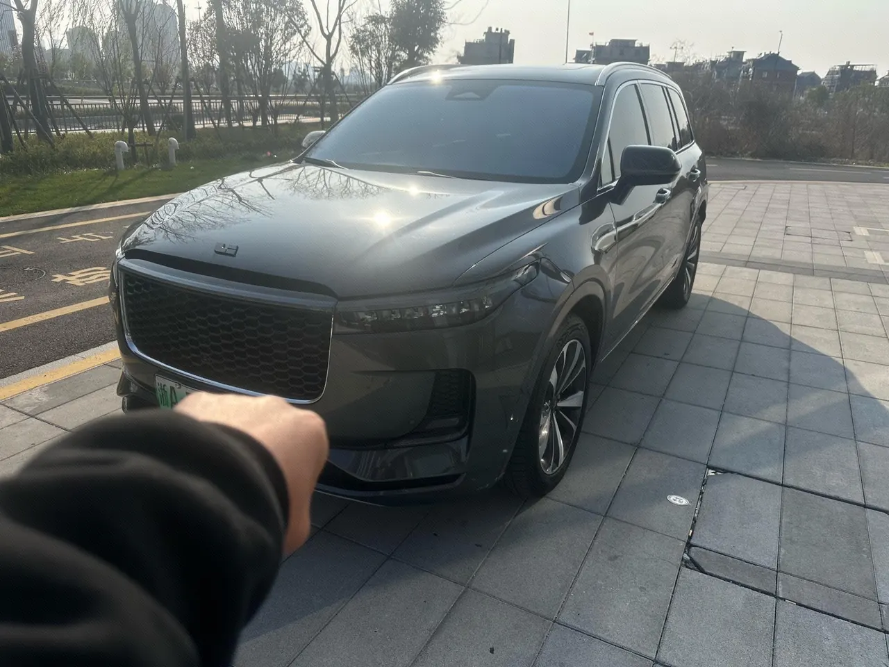 Li 2020 ONE 1.2T extended range 6-seat automatic gear - View 1