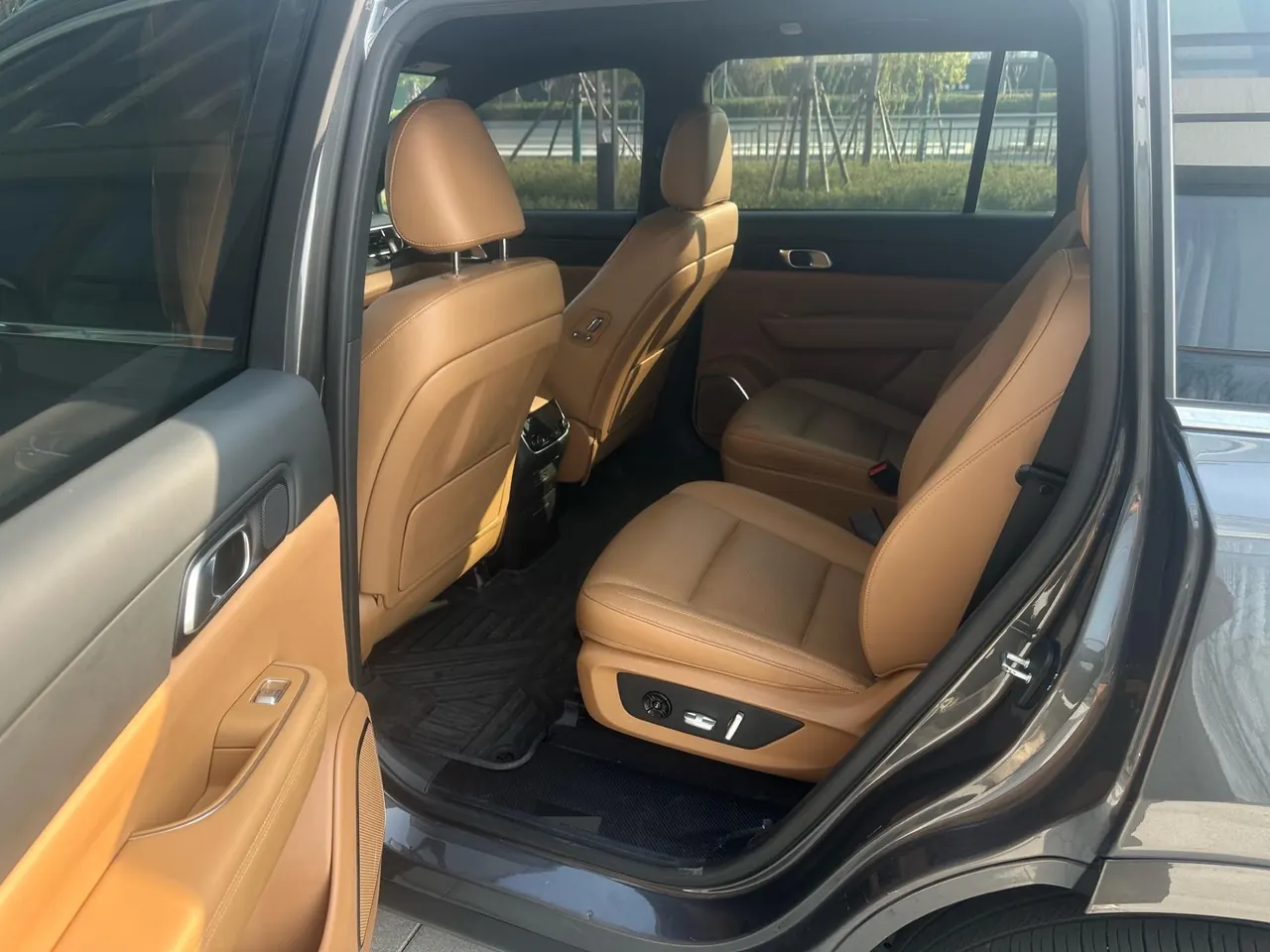 Li 2020 ONE 1.2T extended range 6-seat automatic gear 3