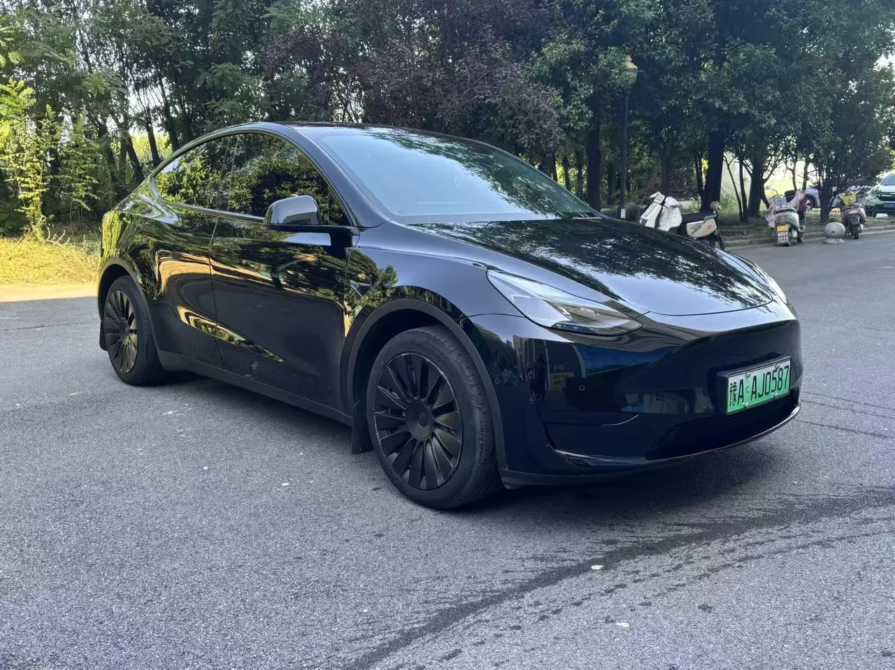 Tesla 2022 Model Y rear-wheel drive version (facelift) automatic gear 3
