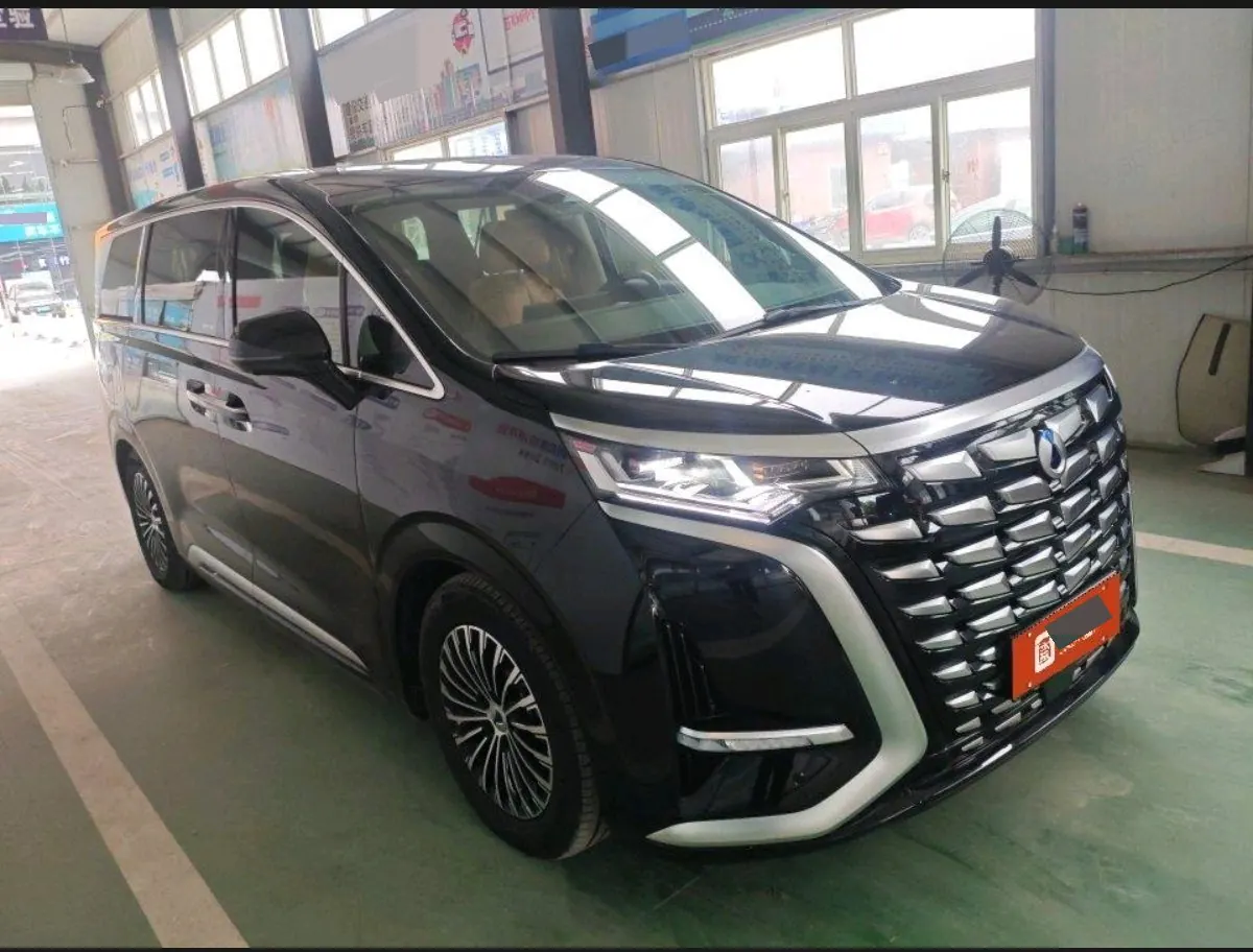 Denza 2024 Denza D9 DM-i 1.5T stepless 980 four-wheel drive distinguished automatic gear 2