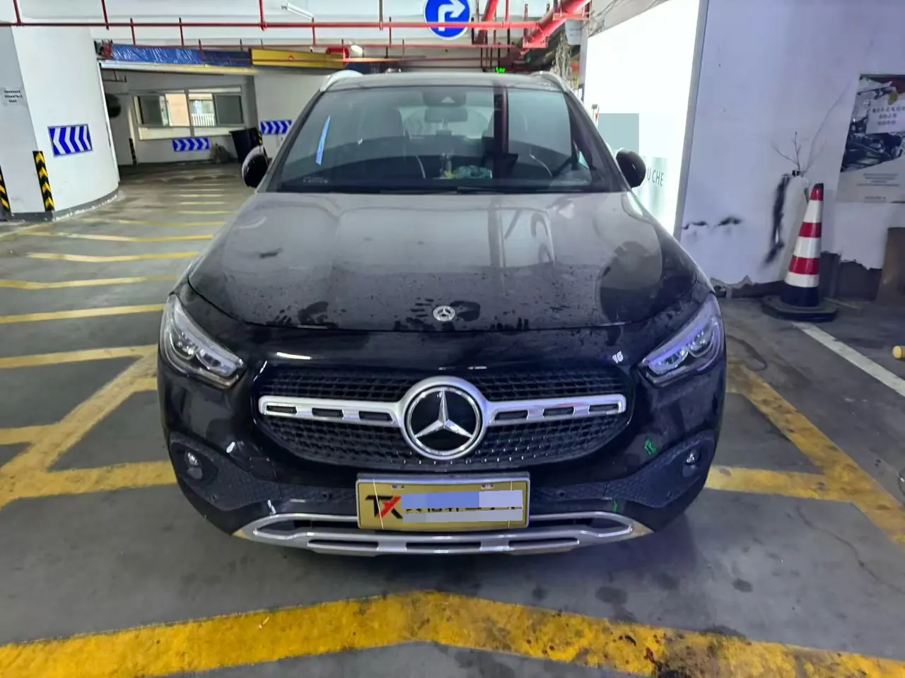 Mercedes Benz 2023 GLA 220 2.0T automatic gear 3
