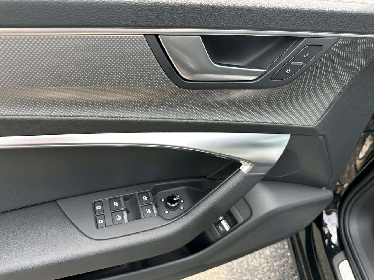Audi 2020 A6L e-tron 2.0TFSI 55TFSI e Quattro automatic 14