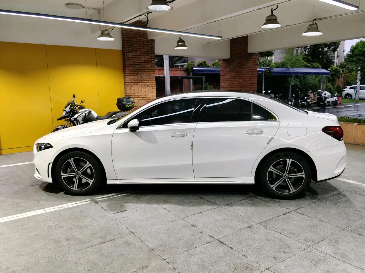 Mercedes Benz Class A 2022 A 200 L 1.3T Fashion Automatic Gear 2
