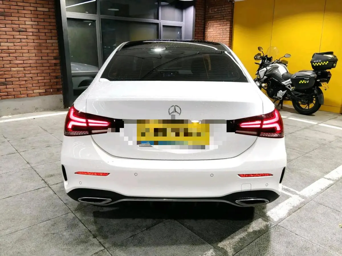 Mercedes Benz Class A 2022 A 200 L 1.3T Fashion Automatic Gear 8