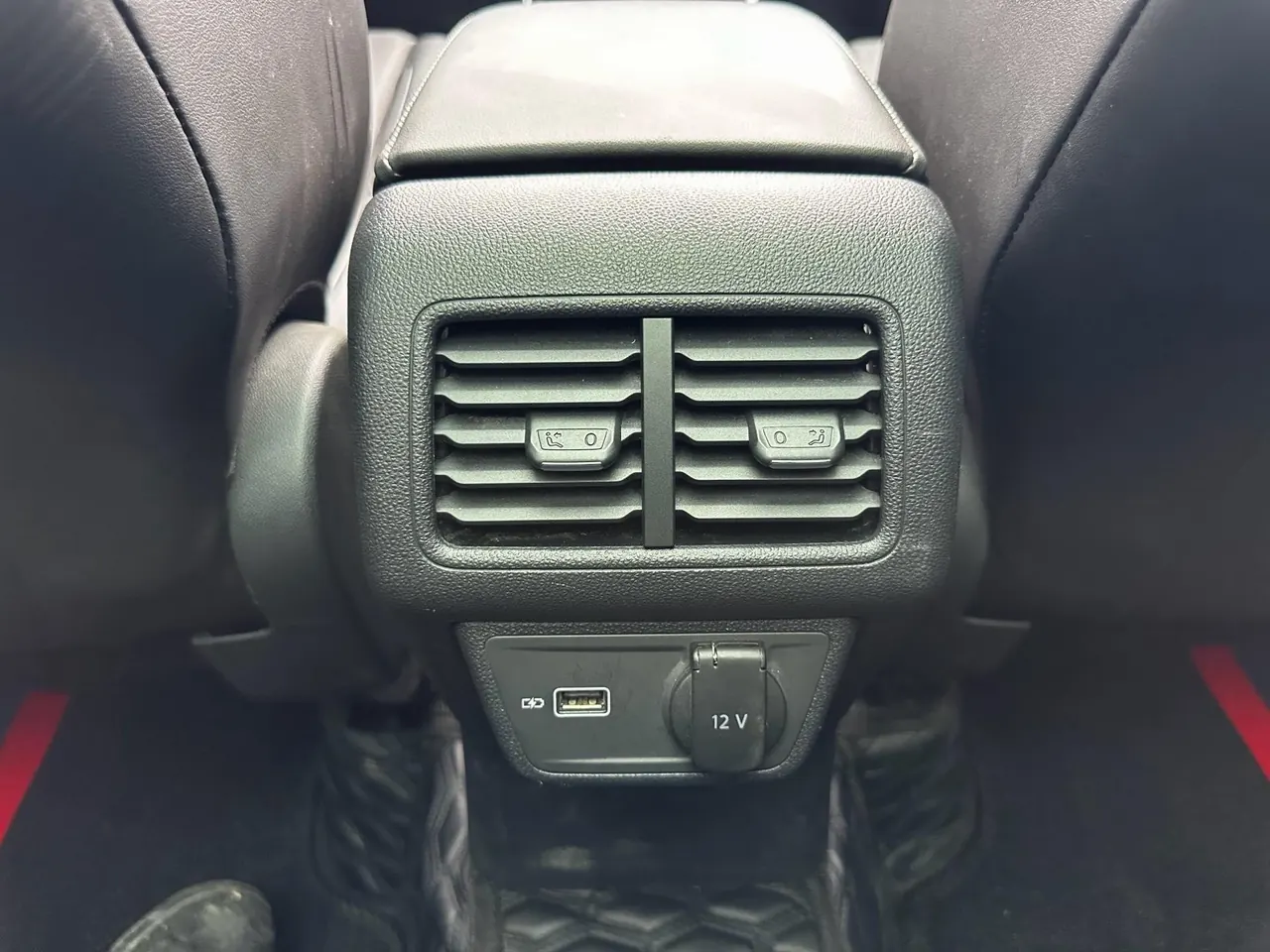 Jetta 2022 Jetta VS7 1.4T Panda Edition Pleasant Edition Pro Automatic Gear 12