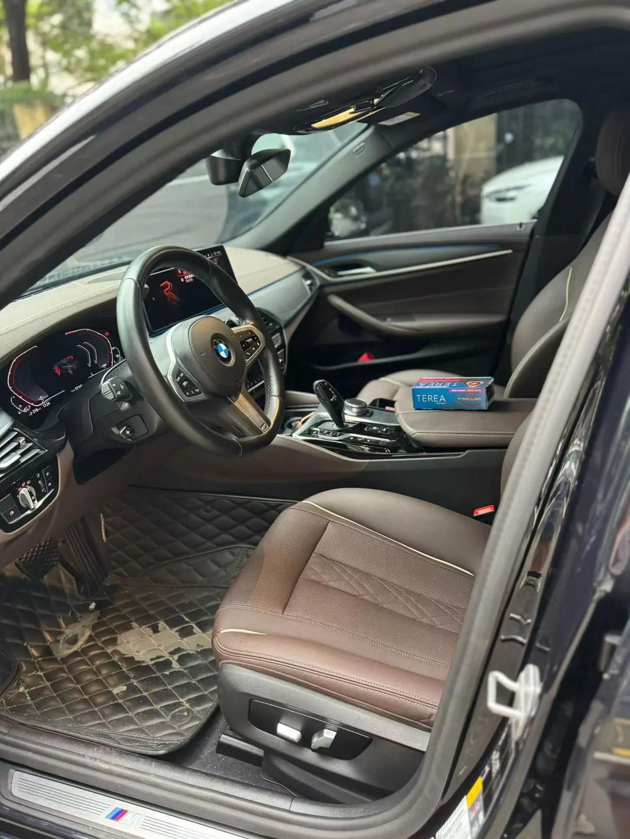 BMW 5 series new energy 2021 535Le 2.0T M sports suit automatic gear 2