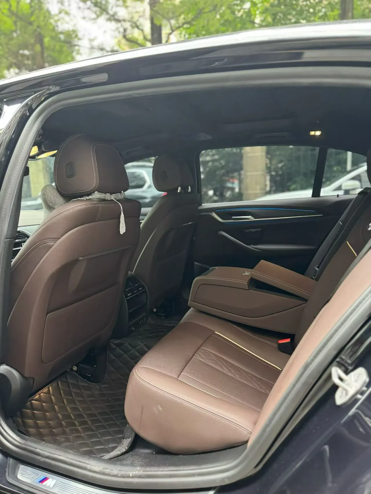 BMW 5 series new energy 2021 535Le 2.0T M sports suit automatic gear 3