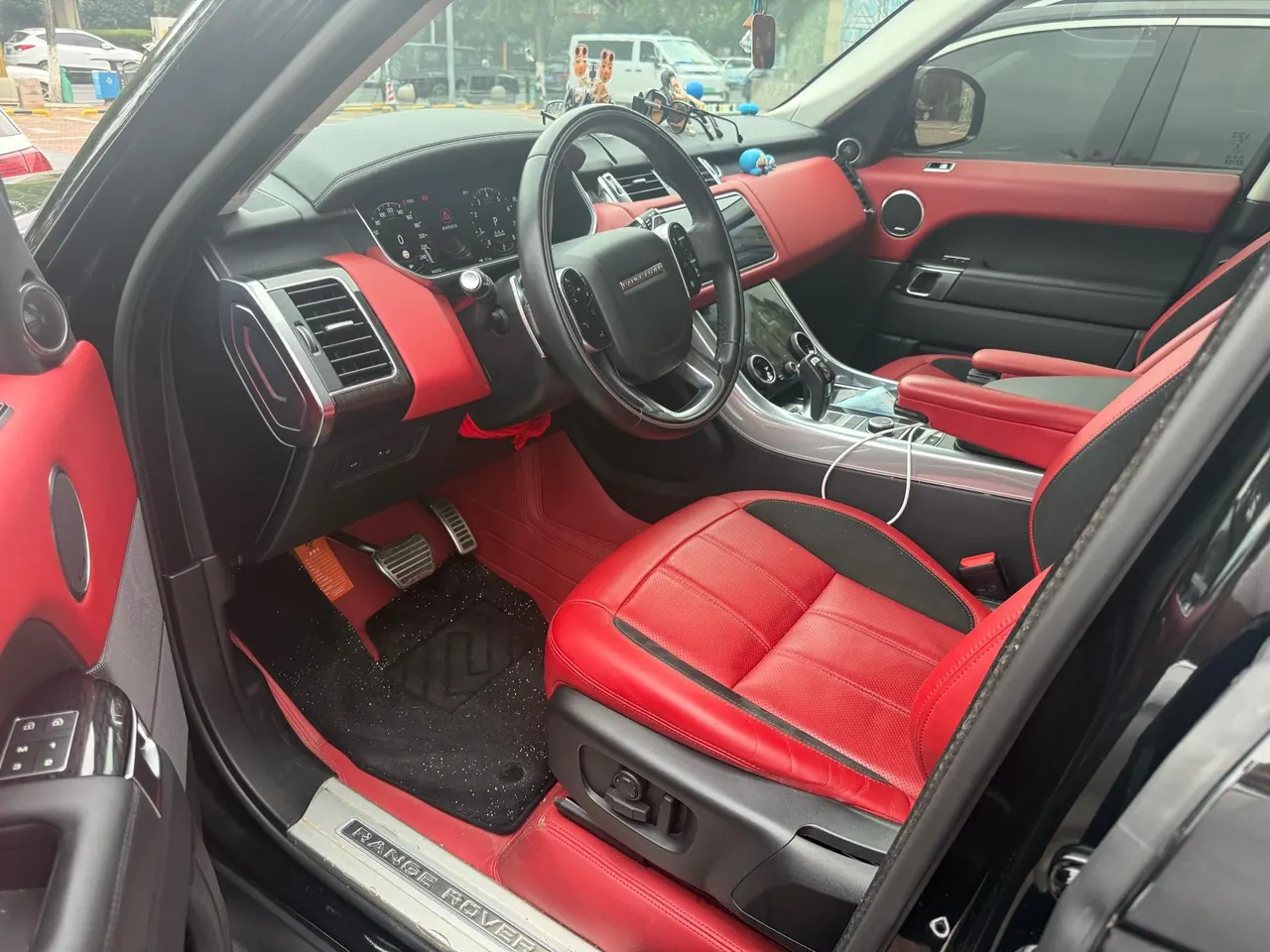 Land Rover Range Rover Sport Edition (Imported) 2022 Range Rover Sport Edition 48V 3.0T L6 Yao Black Edition Automatic Gear 2