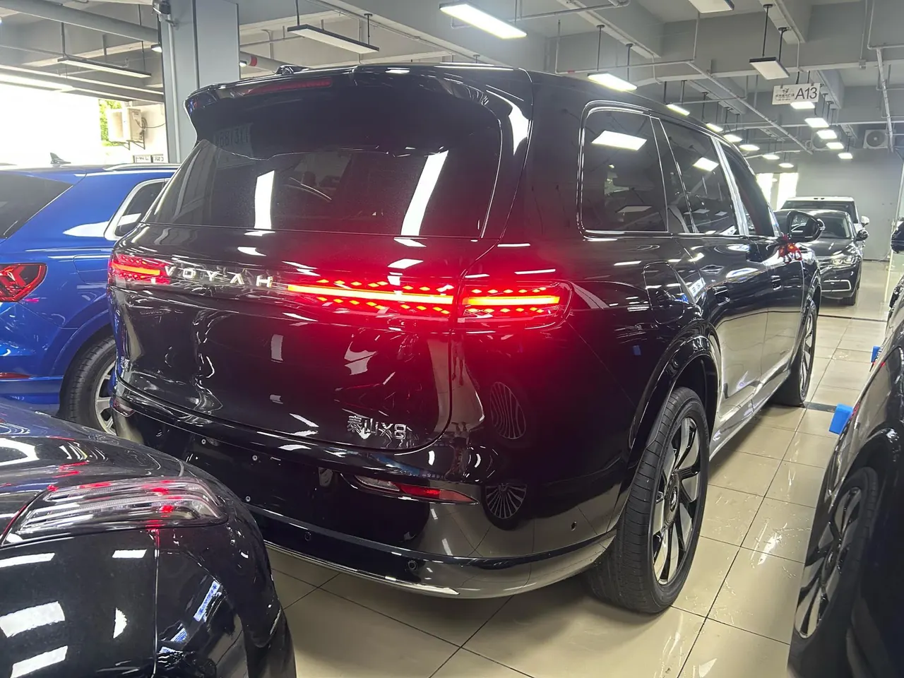 Voyah 2026 Taishan X8 PHEV 1.5T MAX automatic gear 4