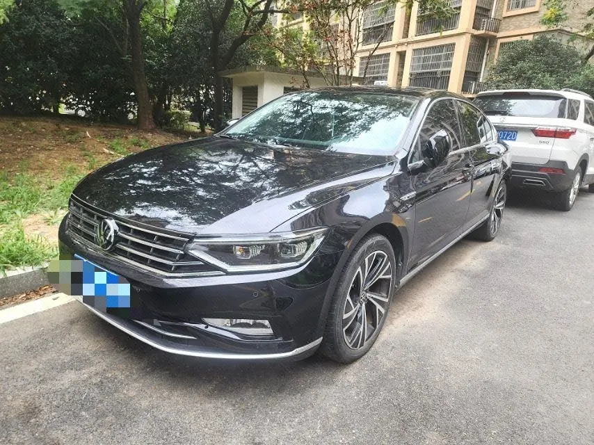 Open image lightbox: Volkswagen 2020 Magotan 2.0TSI 330TSI luxury automatic transmission