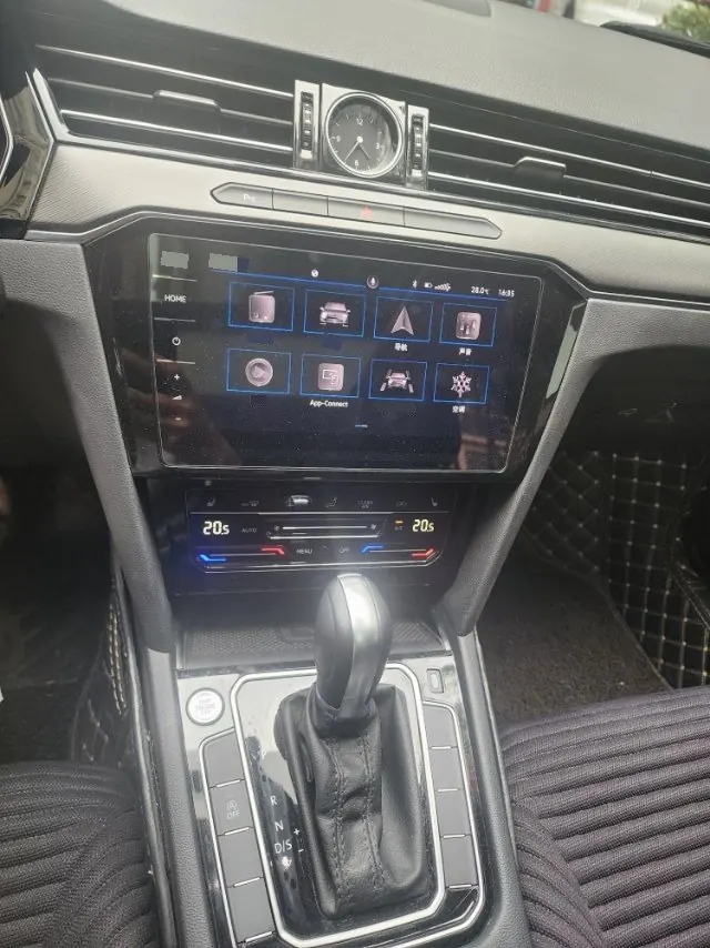Volkswagen 2020 Magotan 2.0TSI 330TSI luxury automatic transmission 4