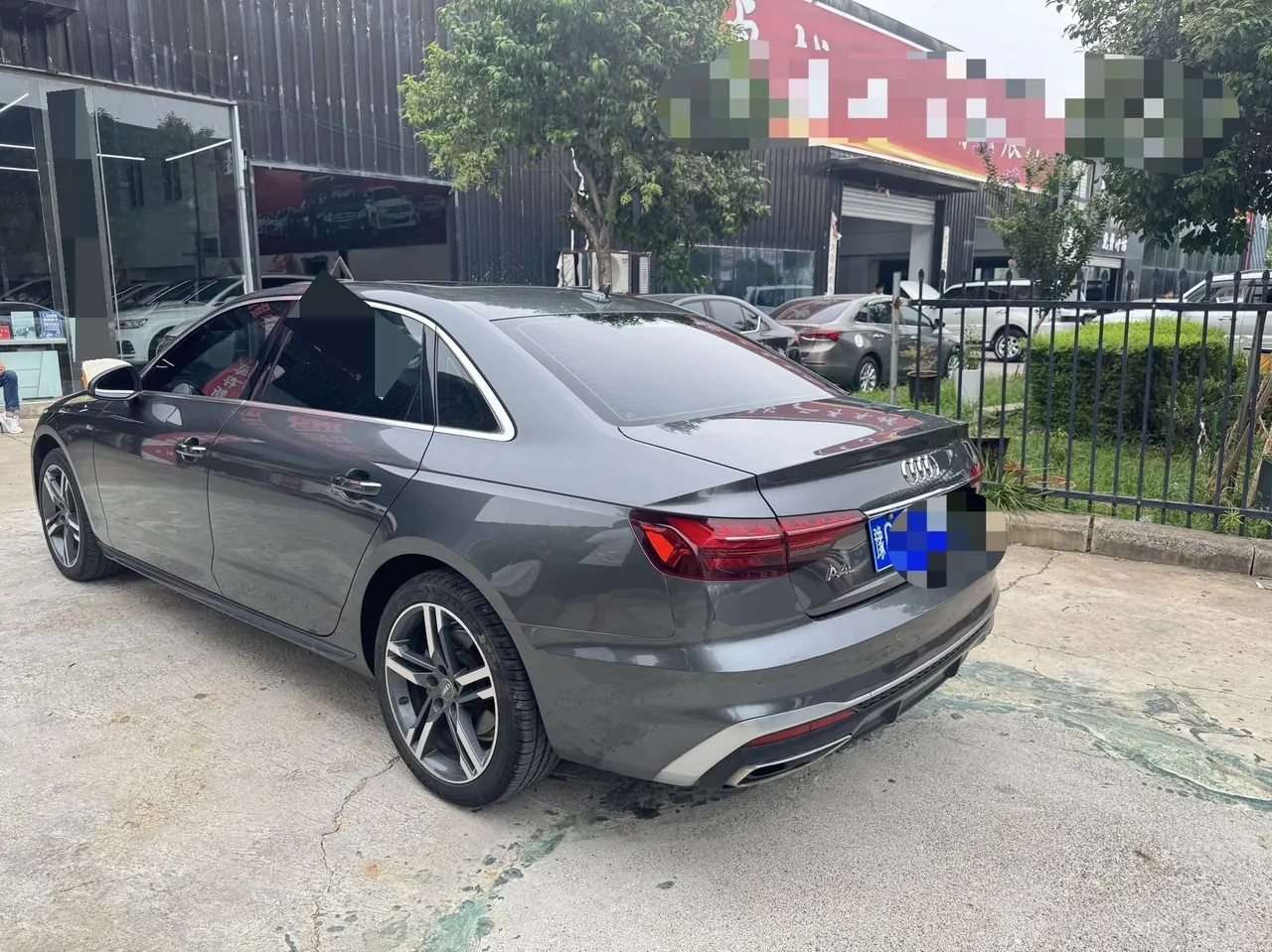 Audi 2020 A4L 2.0TFSI 40TFSI Fashion Dynamic Automatic 2