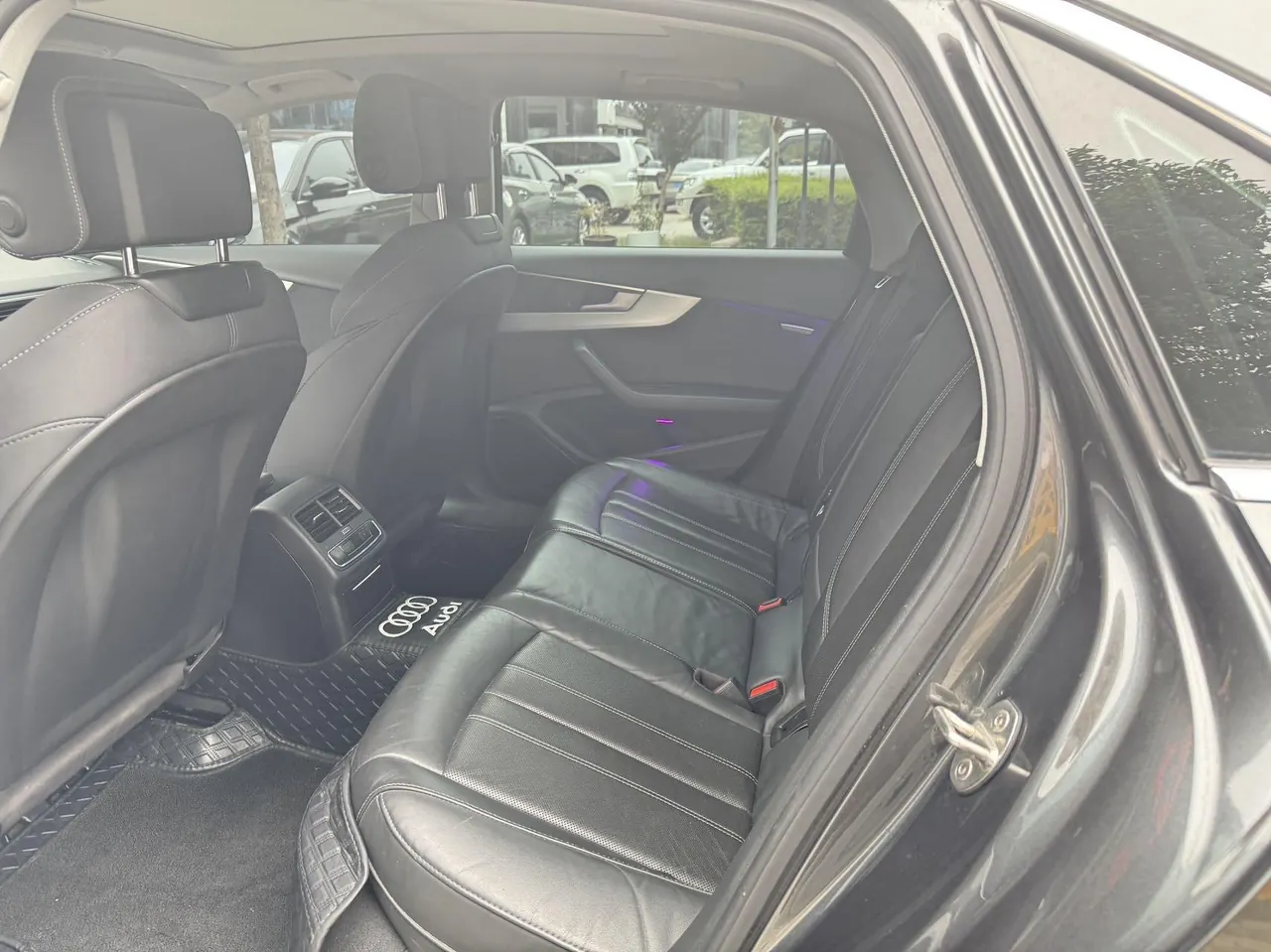 Audi 2020 A4L 2.0TFSI 40TFSI Fashion Dynamic Automatic 4