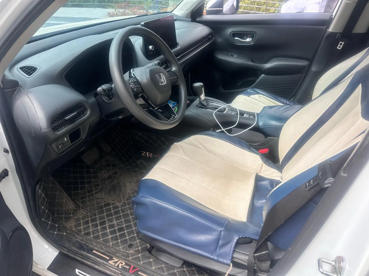 Honda 2023 ZR-V (in) 1.5T Stepless Technology Edition Automatic Gear 2