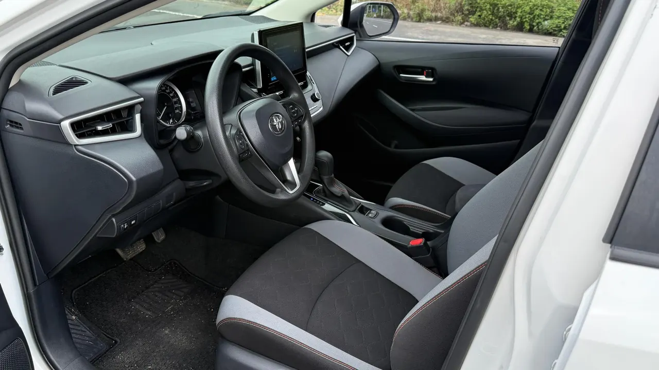 Toyota 2021 Corolla 1.2T Stepless Deluxe Edition Automatic Gear 2