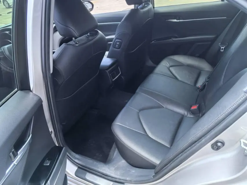 Toyota 2021 Camry 2.0G Stepless Deluxe Edition Automatic Gear 6