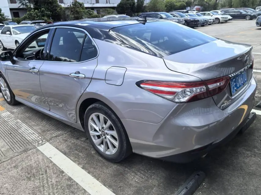 Toyota 2021 Camry 2.0G Stepless Deluxe Edition Automatic Gear 7