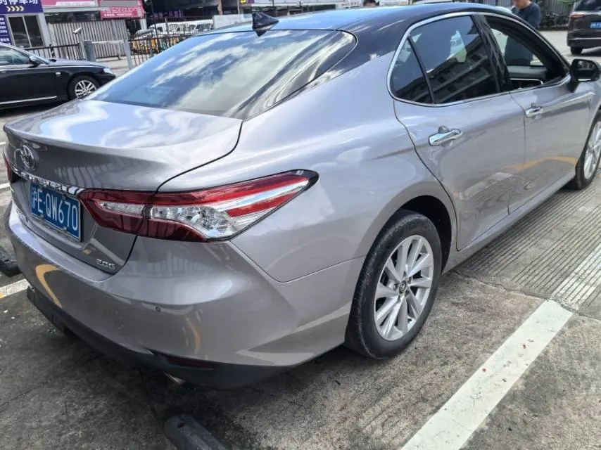 Toyota 2021 Camry 2.0G Stepless Deluxe Edition Automatic Gear 8
