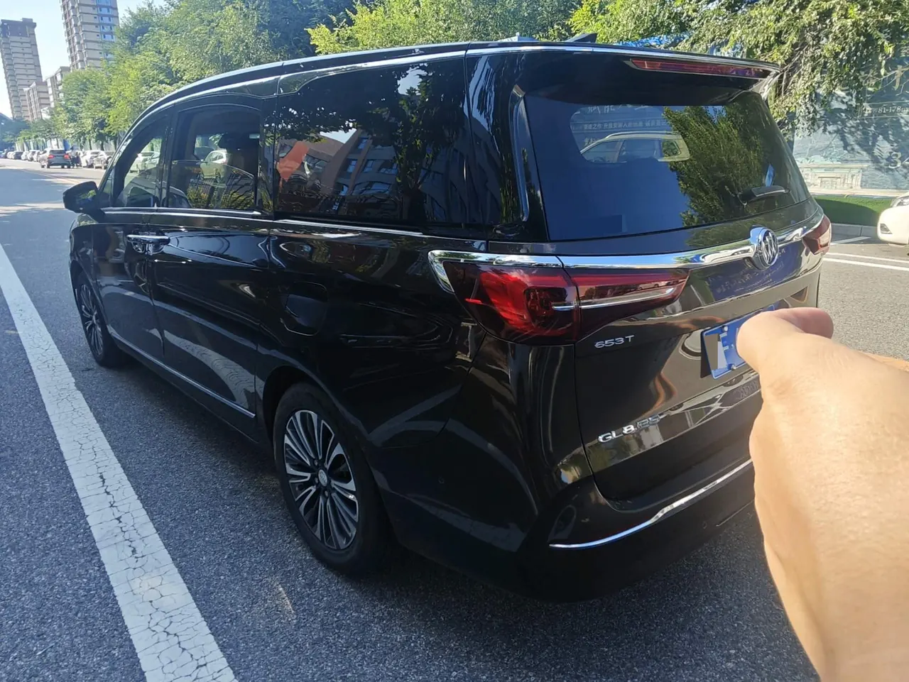 Buick 2020 GL8 ES Lu Zun 2.0T 653T Flagship Automatic Gear 2