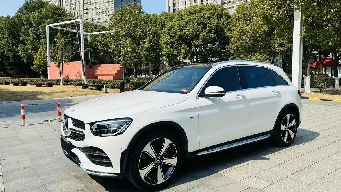 打开图片灯箱:Mercedes Benz 2022 GLC 300 L 4MATIC 2.0T Dynamic Zhen Tibetan Edition (Revised) Automatic Gear