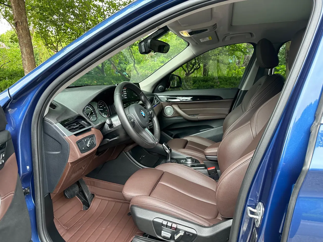 BMW 2021 X1 sDrive25Li 2.0T Leading Automatic Gear 5