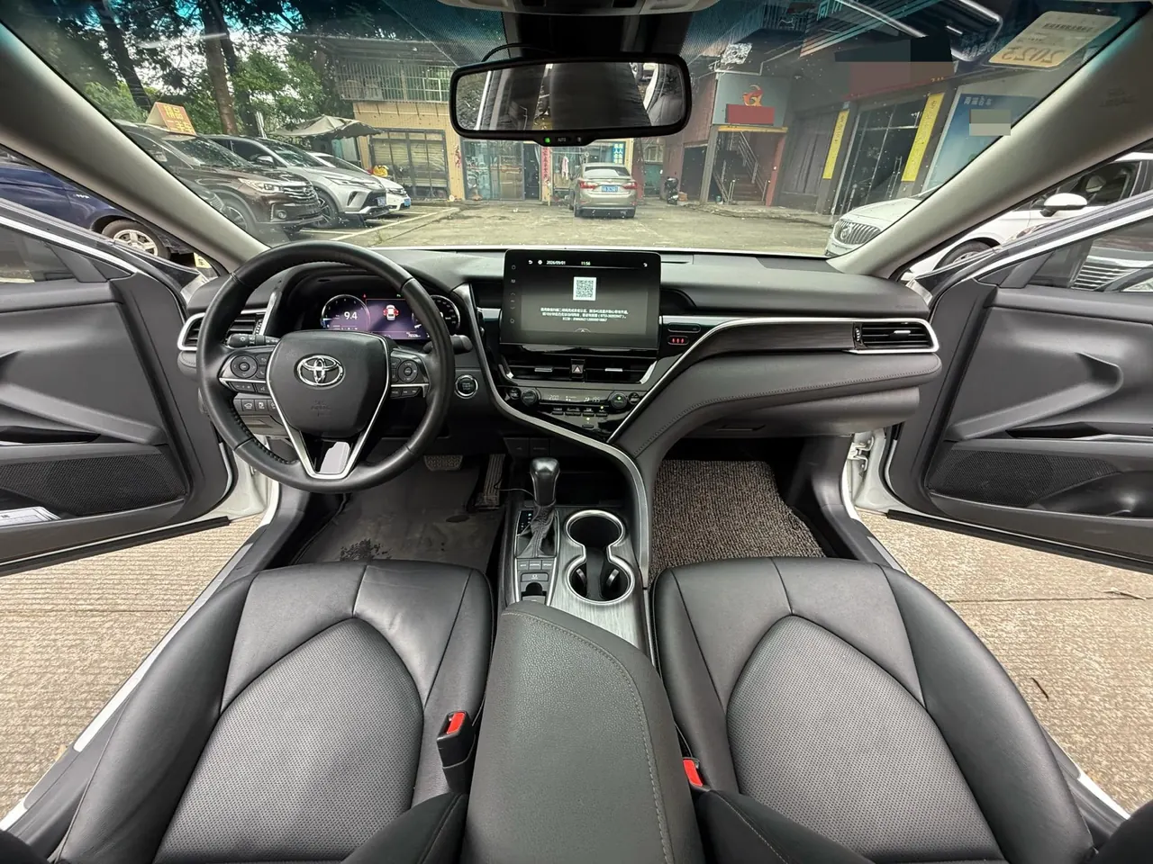 Toyota 2021 Camry 2.5G Deluxe Edition Automatic Gear 11