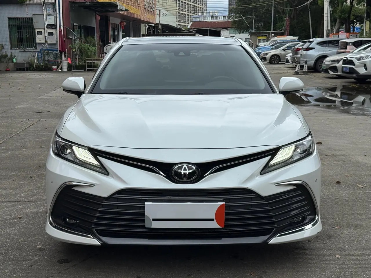 Toyota 2021 Camry 2.5G Deluxe Edition Automatic Gear 2