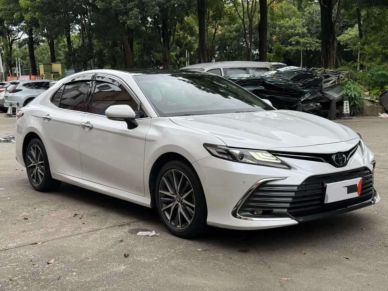 Toyota 2021 Camry 2.5G Deluxe Edition Automatic Gear 3