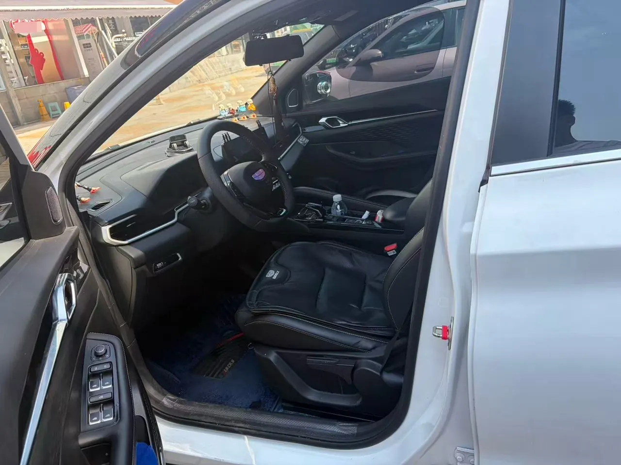Geely 2025 Binyue L 1.5TD Exceed Edition Automatic Gear 4