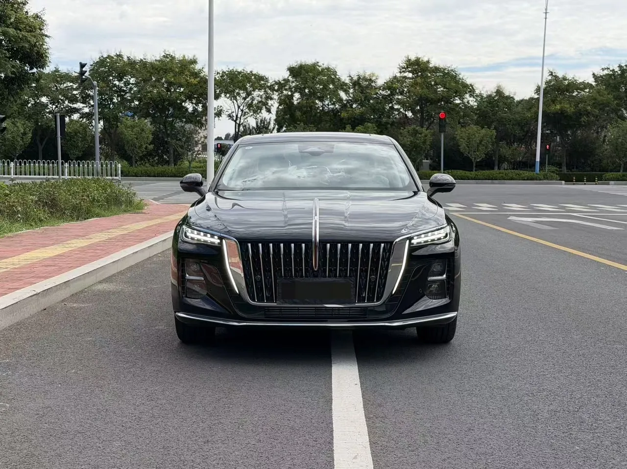 HongQi 2025 H5 2.0T Flag Chang 500000 Commemorative Automatic Gear 2
