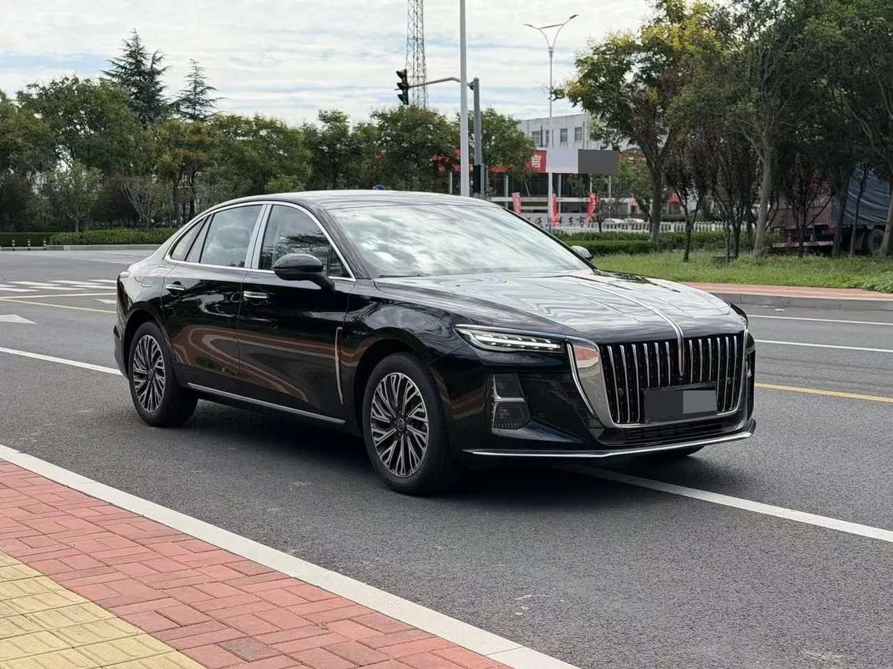 HongQi 2025 H5 2.0T Flag Chang 500000 Commemorative Automatic Gear 3