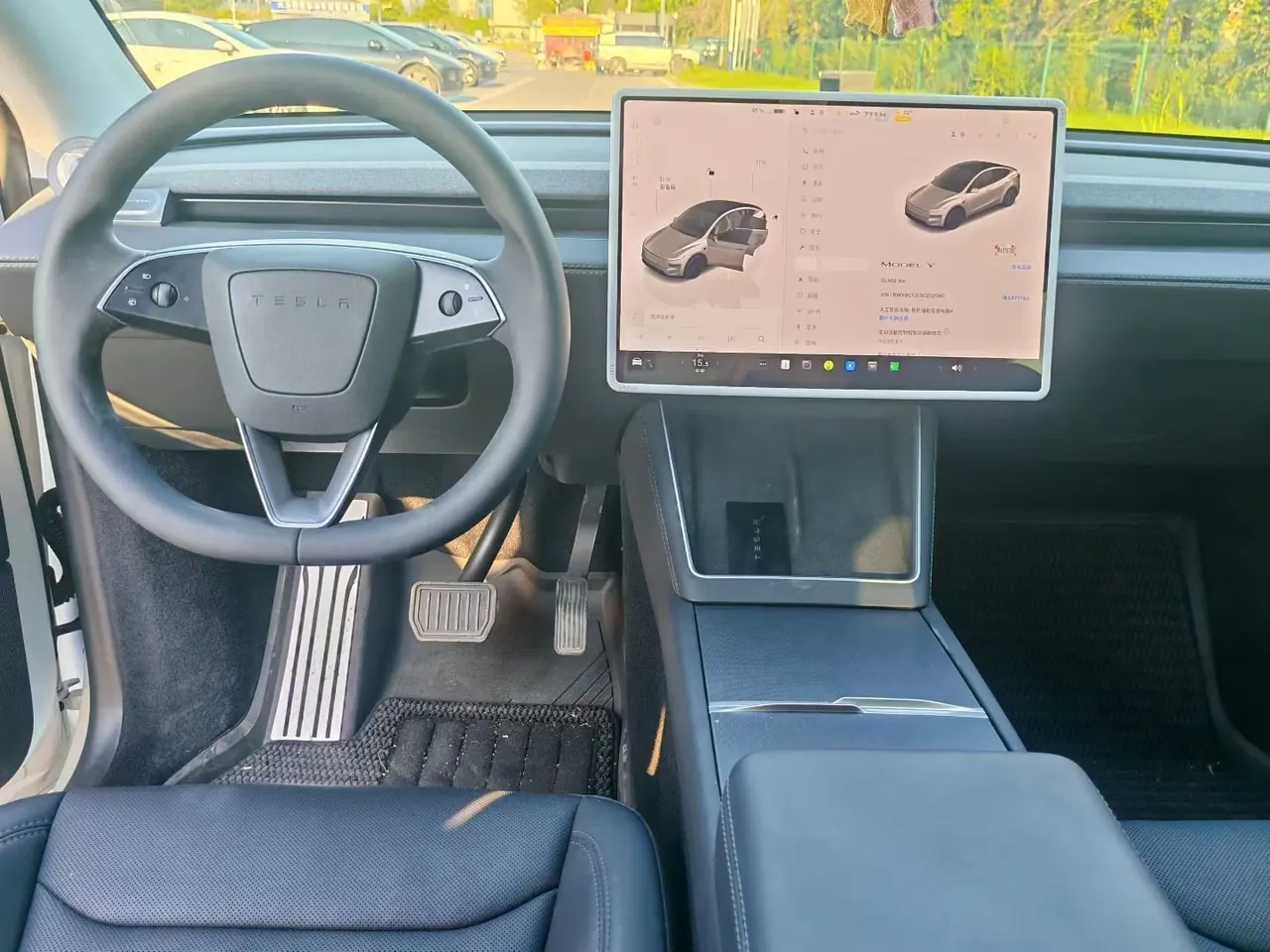 Tesla 2025 Model Y rear-wheel drive version automatic transmission 5
