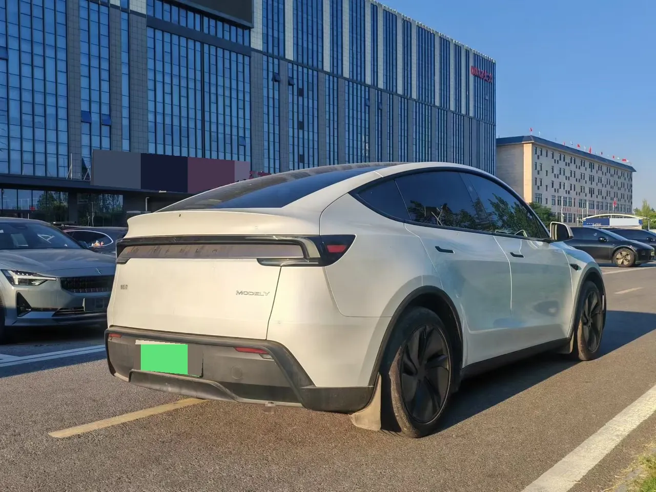 Tesla 2025 Model Y rear-wheel drive version automatic transmission 7