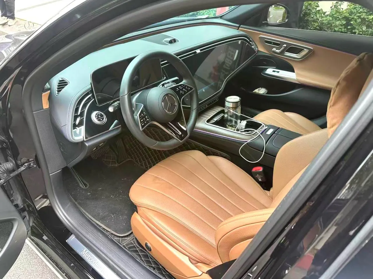 Mercedes Benz E-Class New Energy 2024 E 350 e L 2.0T Sports Automatic 3