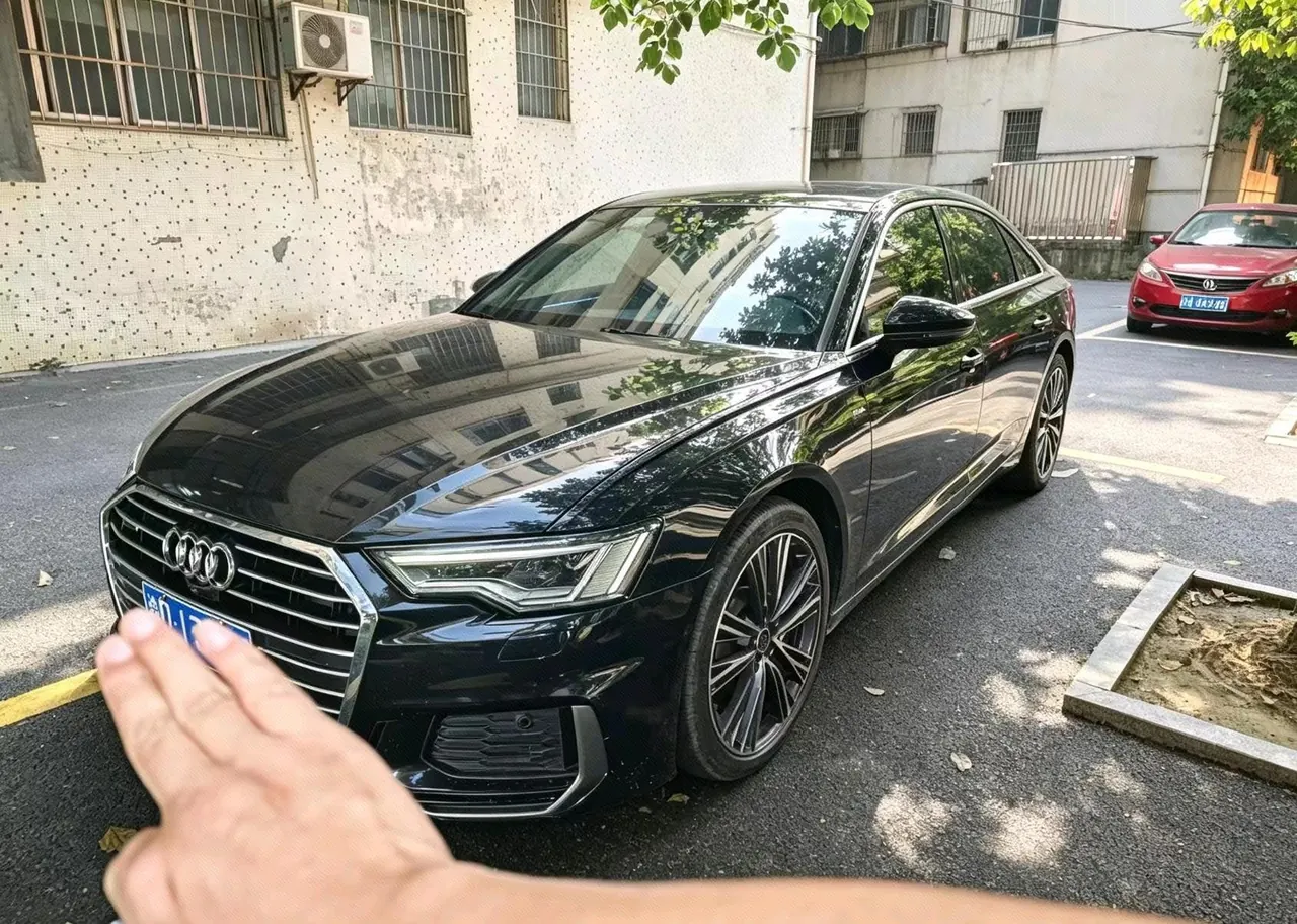 Open image lightbox: Audi 2021 A6L 48V 3.0TFSI 55TFSI Quattro enjoy dynamic automatic transmission