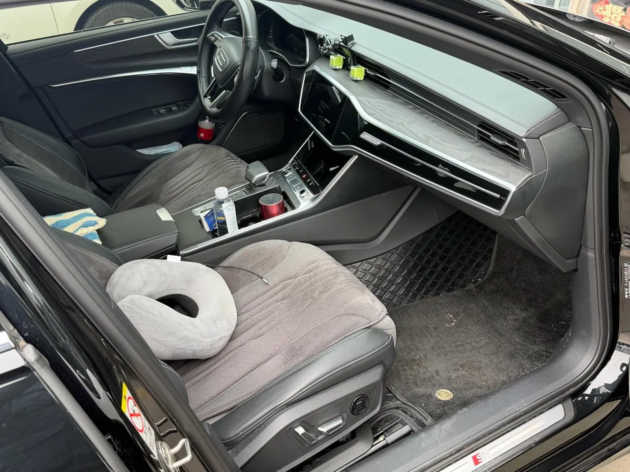 Audi 2024 A6L 2.0TFSI 45TFSI Quattro Selected Dynamic Automatic 5
