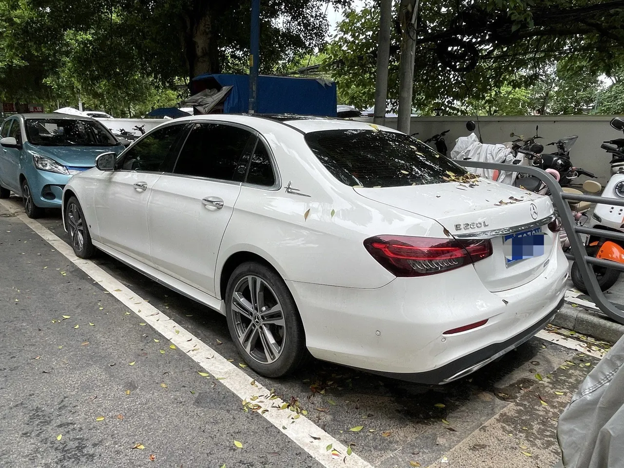 Mercedes Benz E Class 2022 E 260 L 2.0T Automatic 5