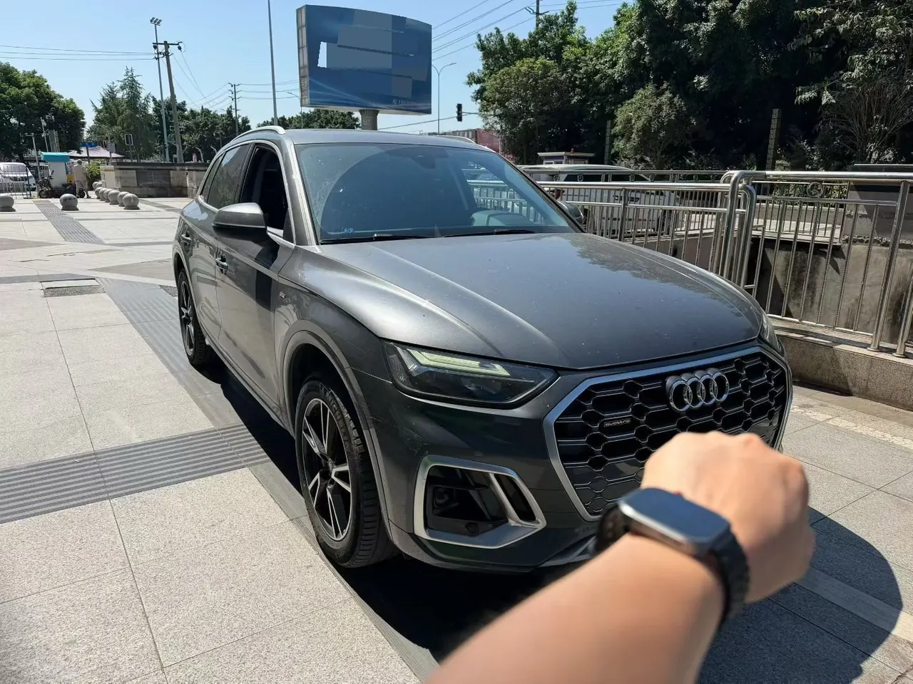 Audi 2024 Q5L 2.0TFSI 40TFSI Fashion Dynamic Automatic 2