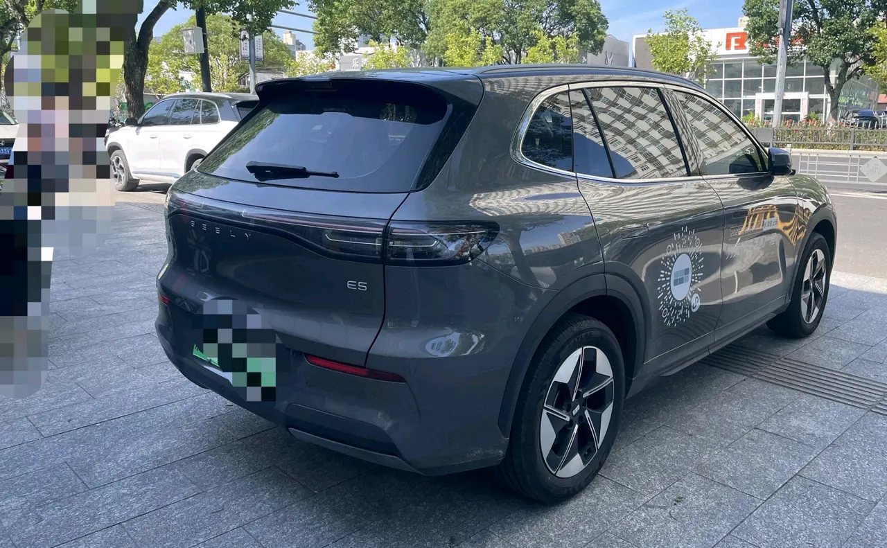 Geely Galaxy 2026 E 5 610km Starship Edition Automatic Gear 3