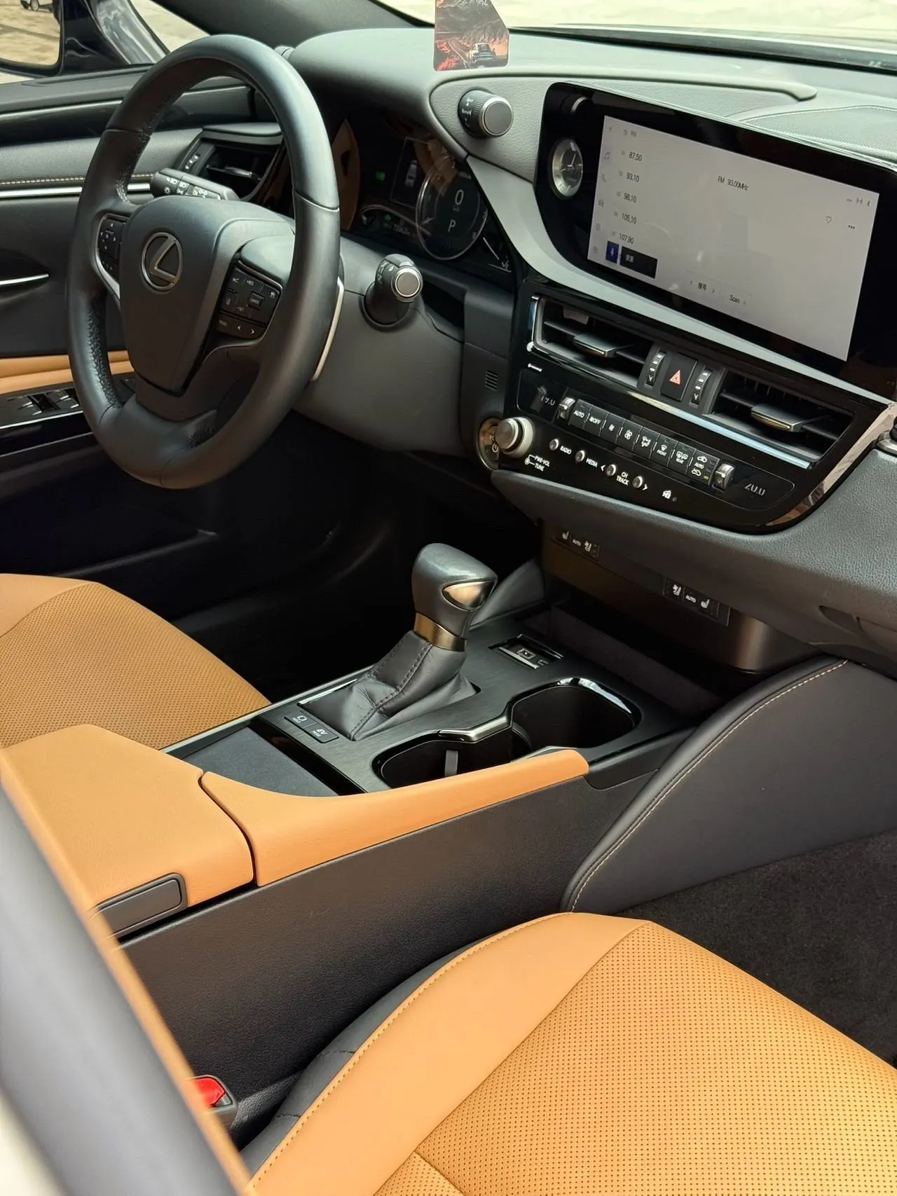 Lexus ES (Imported) 2022 ES300h 2.5 Stepless Excellence Edition Automatic Gear 6