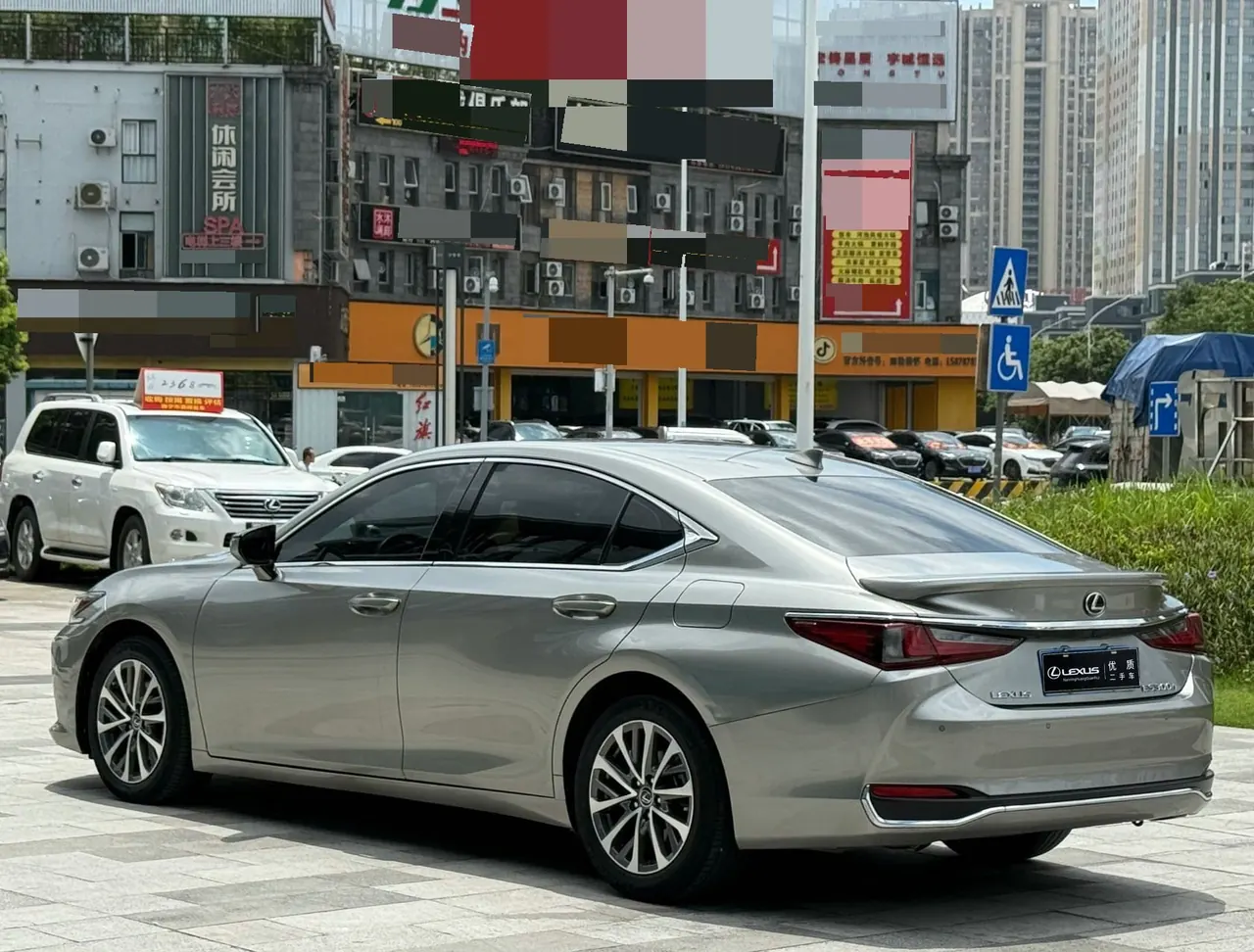 Lexus ES (Imported) 2022 ES300h 2.5 Stepless Excellence Edition Automatic Gear 9