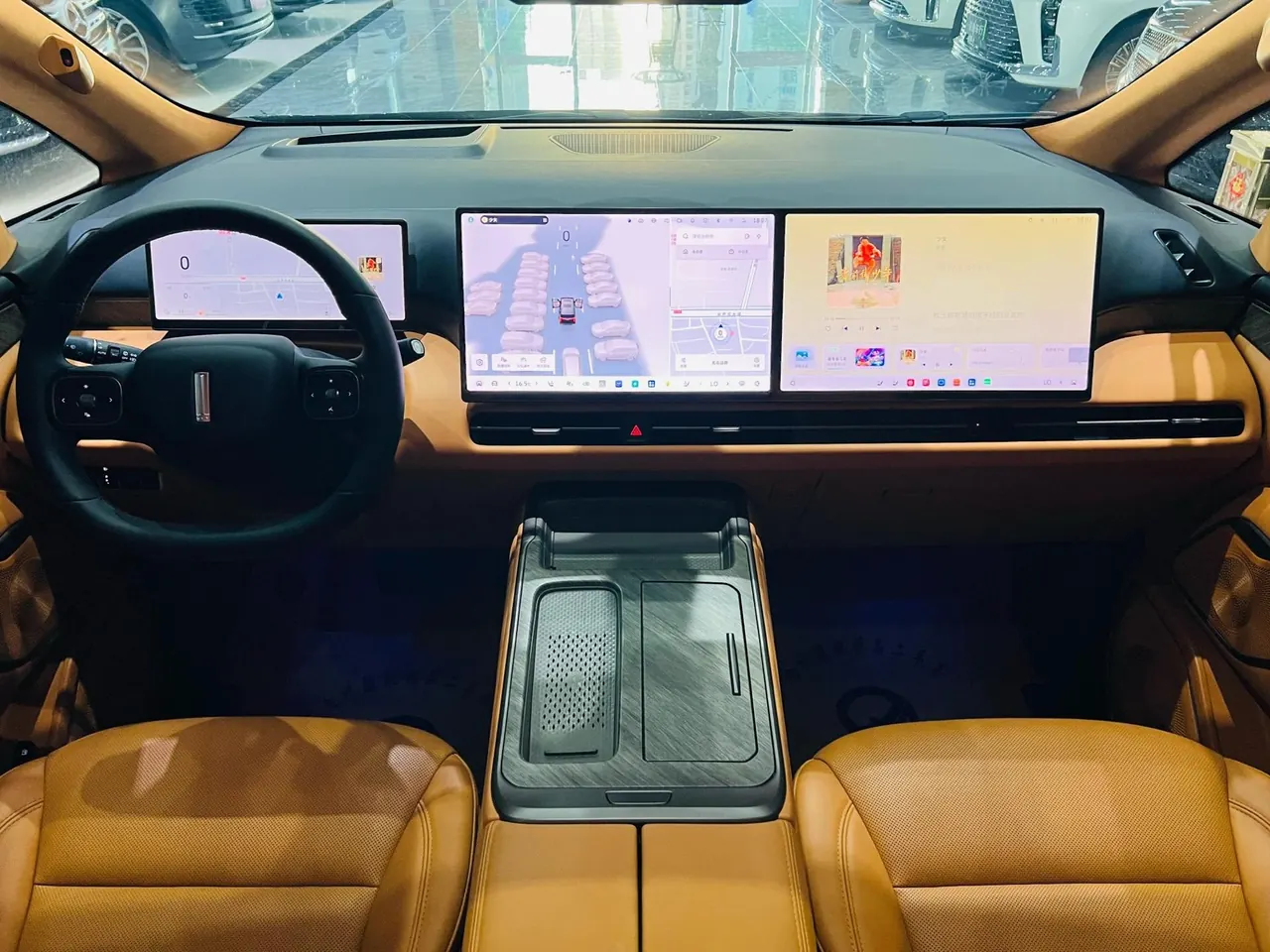 WEY 2025 VV7 Hi4 1.5T Four-Wheel-Drive Automatic Model 3