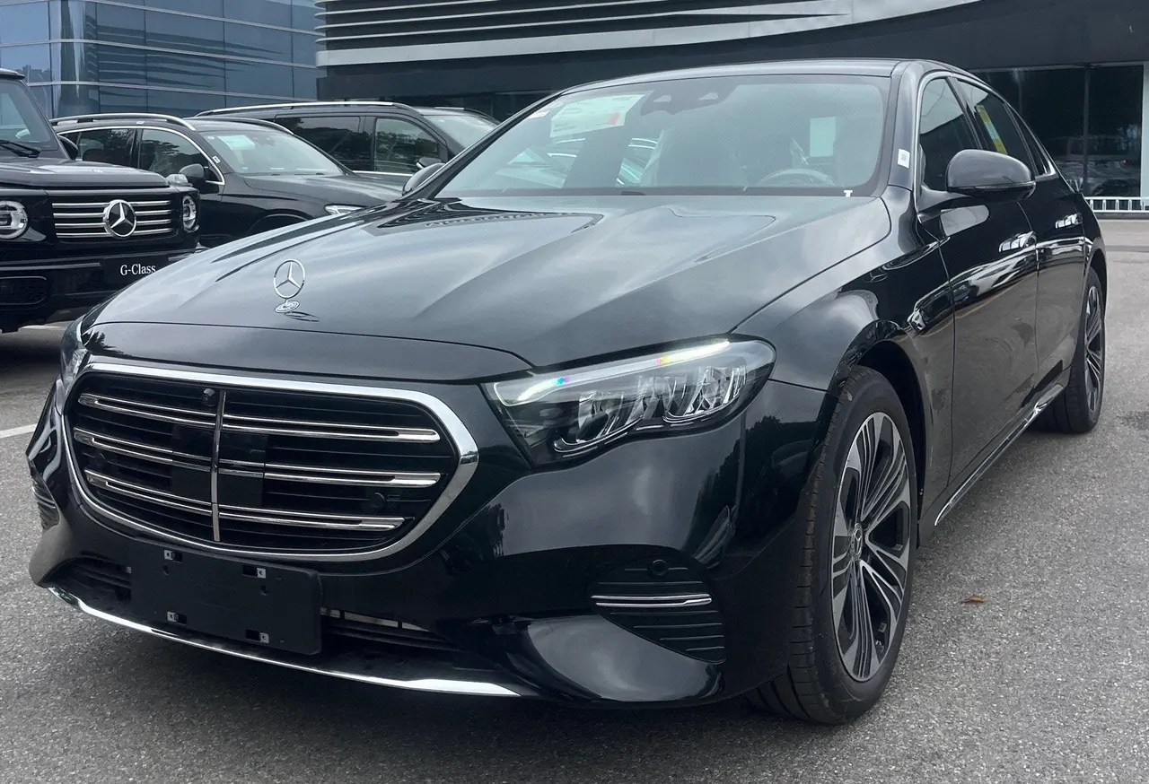 打开图片灯箱:Mercedes Benz E Class 2026 E 300 L 48V 2.0T Luxury (Modified) Automatic Gear