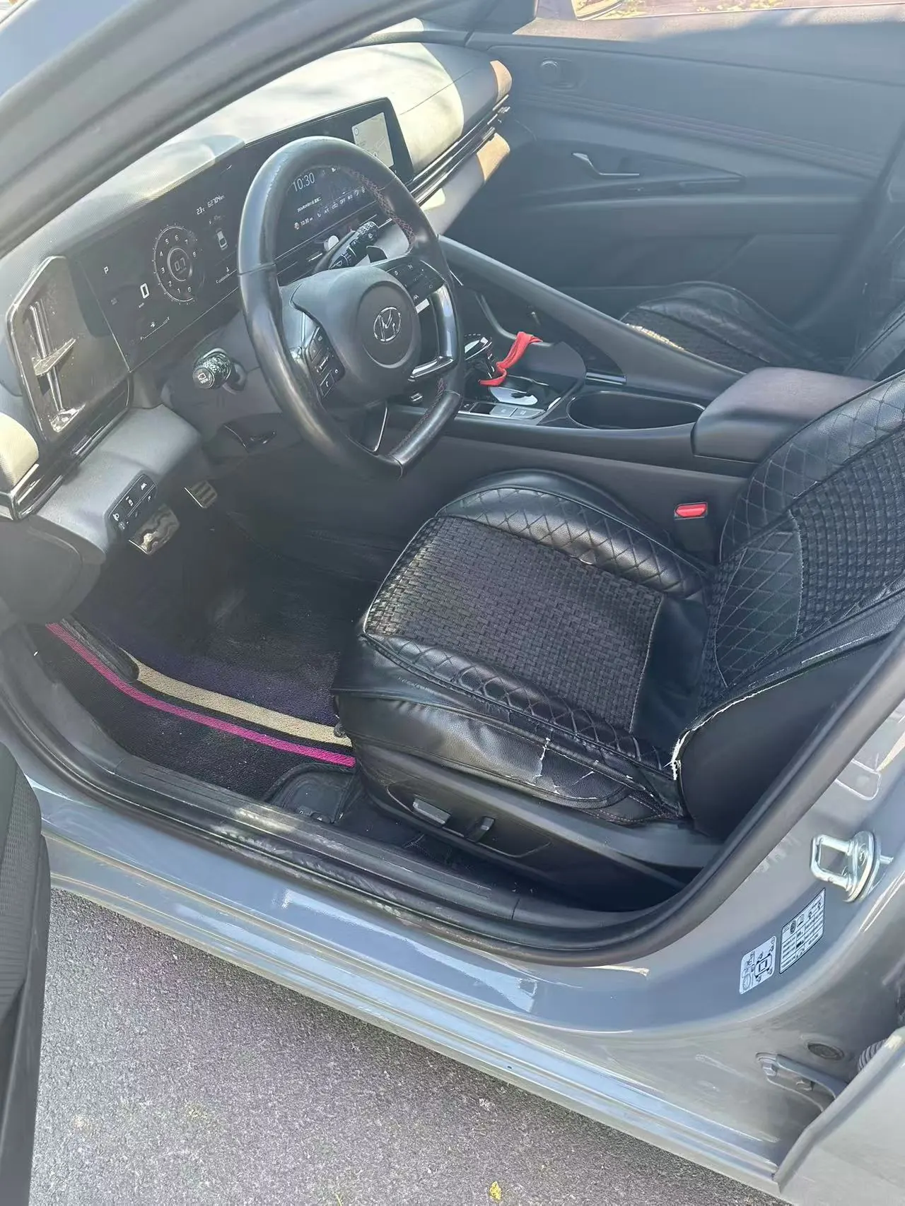 Hyundai 2021 Elantra -3-compartment 1.4TGDi 240TGDi LUX Premium Edition Automatic 4