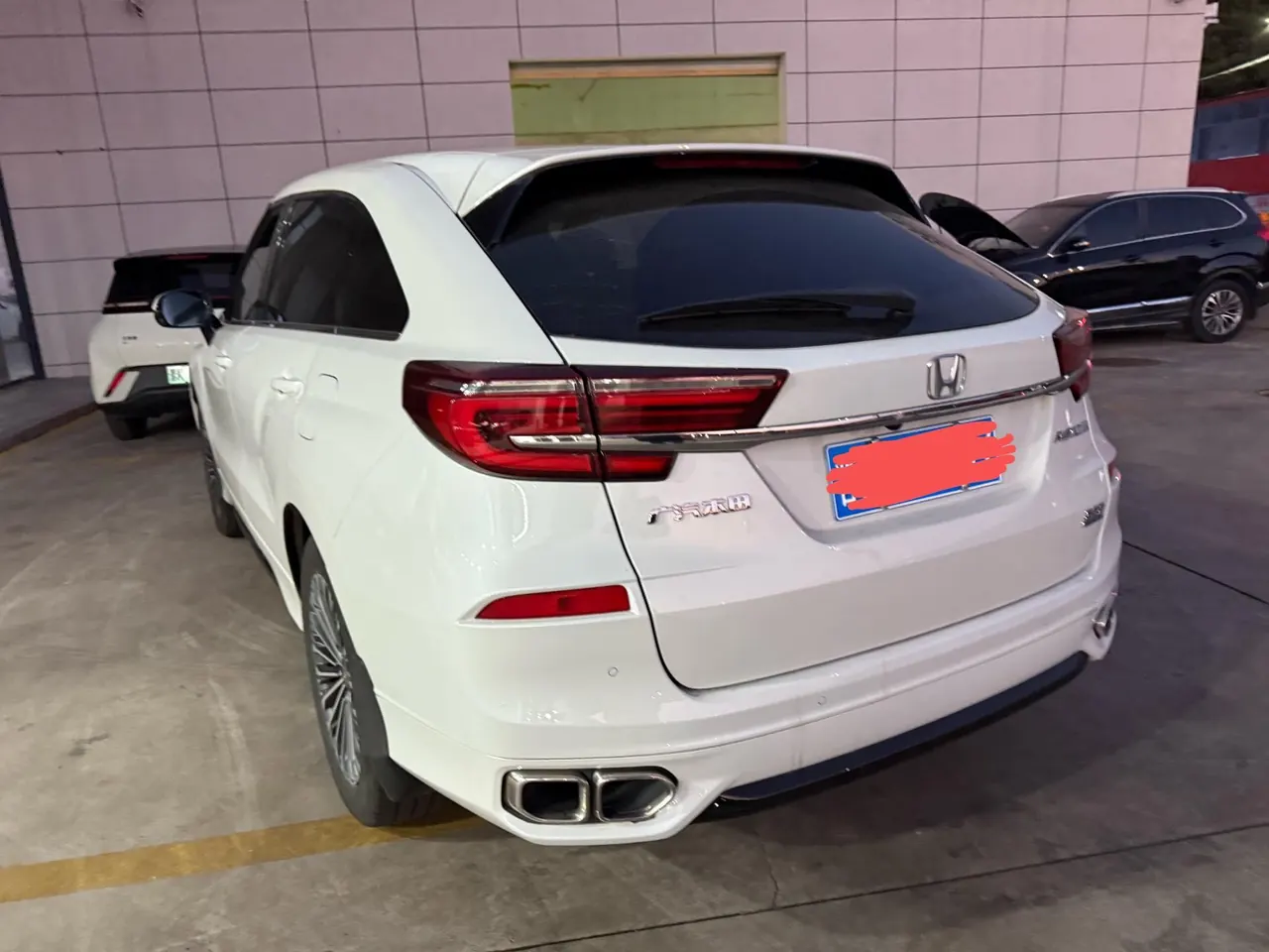 Honda 2023 Crown Road 2.0T 370TURBO Two-Drive Deluxe Automatic Gear 10