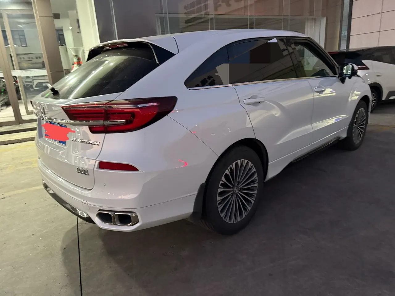 Honda 2023 Crown Road 2.0T 370TURBO Two-Drive Deluxe Automatic Gear 3