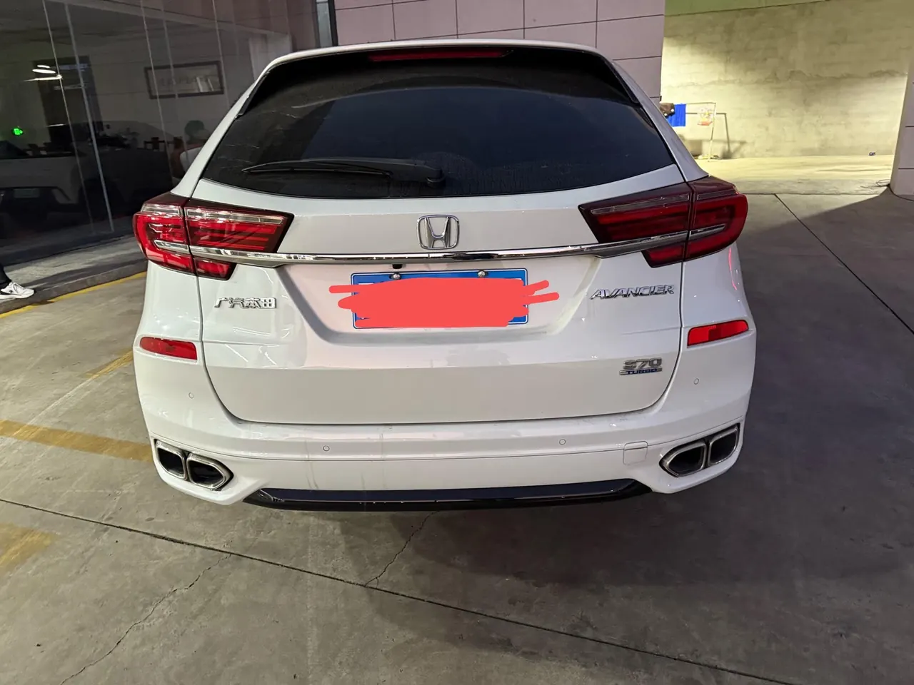 Honda 2023 Crown Road 2.0T 370TURBO Two-Drive Deluxe Automatic Gear 4
