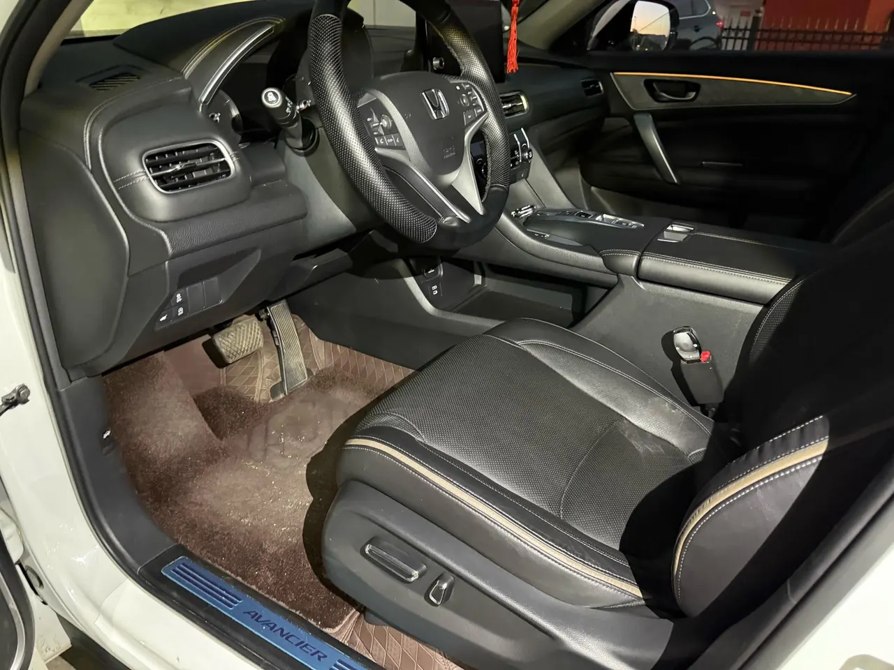 Honda 2023 Crown Road 2.0T 370TURBO Two-Drive Deluxe Automatic Gear 8